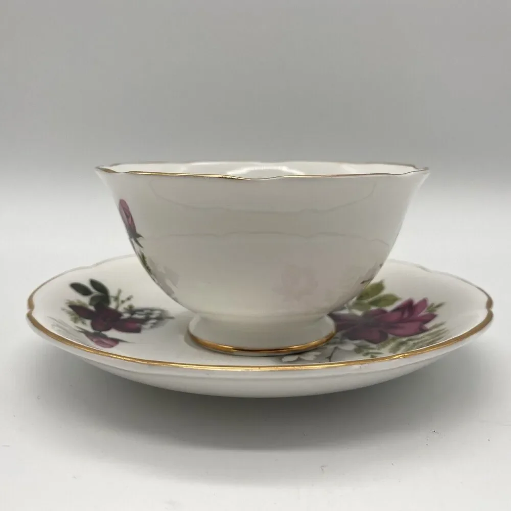 ROYAL GRAFTON Bone China Tea Cup & Saucer Red Roses  White Flowers Gold Trim